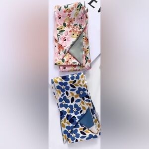 2 Floral Patterned Twillies